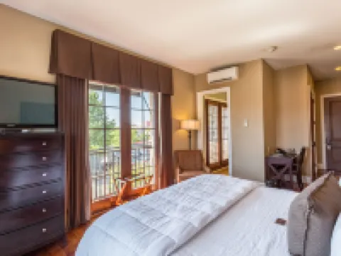 The Bleckley Inn Hotels in Anderson