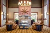 Cozy Room at Glacier Lodge - spa