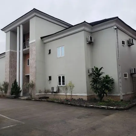 Majesty Realm Hotels