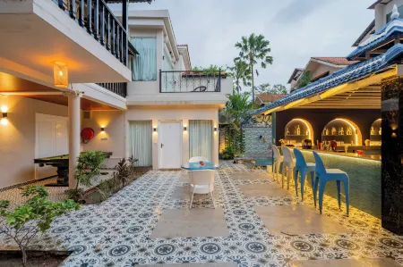 Emperor Ozran by Alaya Stays