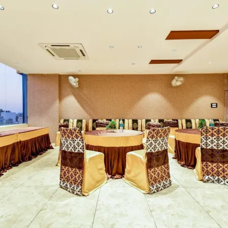 Hotel Frontier Royal