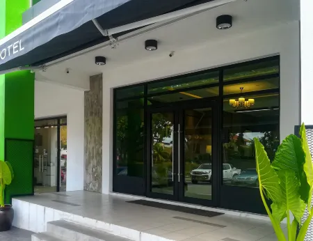 The Loft Plaza Hotel