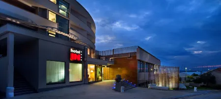 Hotel IN Отели в г. Sveti Filip i Jakov