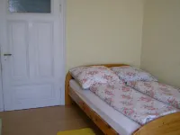 Zur Traube Hotels in Wierschem