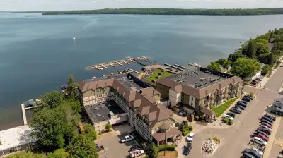 Chase on the Lake Hotels in Leech Lake Township
