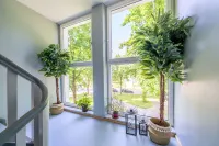 DG Links 40m 2-Zimmer Wohnung Hotels in Ainring