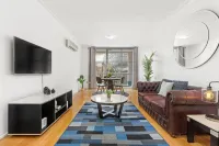 A Comfy Studio for 5 Next to Darling Harbour