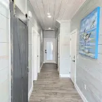 Waterfront! Location! Hot Tub, Arcade, Pool, Walk to Everything in Fulton