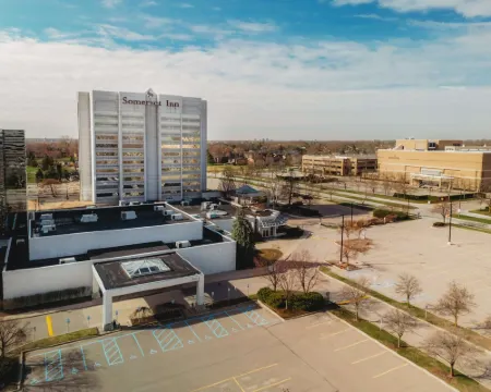 Somerset Inn Troy Hotels in Troy