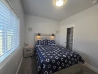 Charming 3-bedroom house in Caldwell with WiFi and AC.