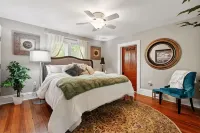 The Victorian House - Four Bedrooms - Two Bathrooms  -
