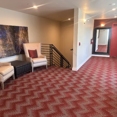 Lakeview Hotel