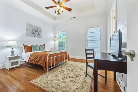 Walk to Shops in Atlantic Station