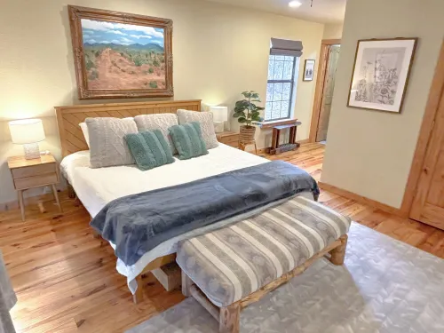 Sundance Cabin - Private Ozark Mountain Retreat - Hot Tub & Valley Views!