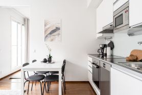 Modern Downtown 1Br Next to Lake Pyhäjärvi
