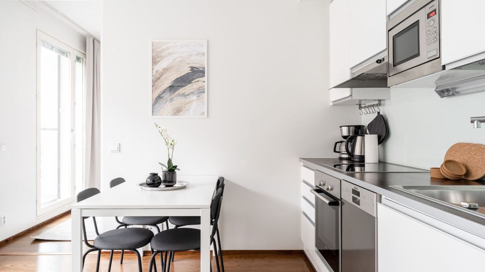 Modern Downtown 1Br Next to Lake Pyhäjärvi
