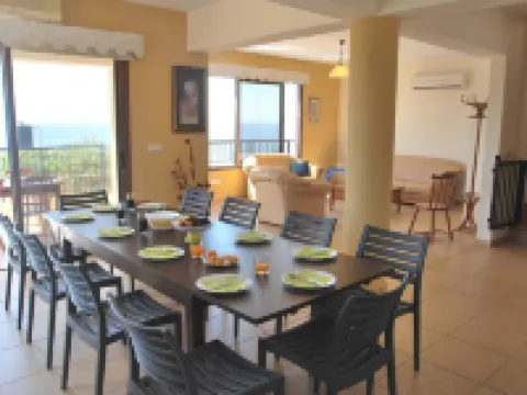 Villa Only 50m to the Sea, Sleeps 12, Polis Hotels in Pomos