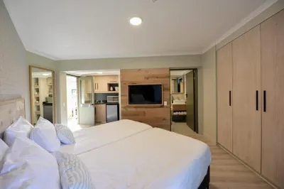 All Africa House Hotels in Rondebosch