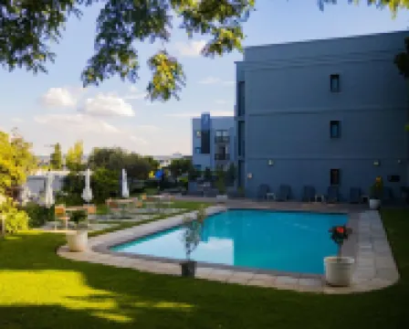 馬克斯行政公寓