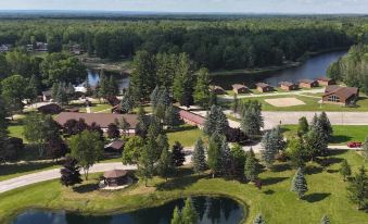 Lost Arrow Resort