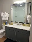 LUX-Longhorn Suite w/ Boho vibes,1king bedroom apt. Fort Worth w/ attach garage