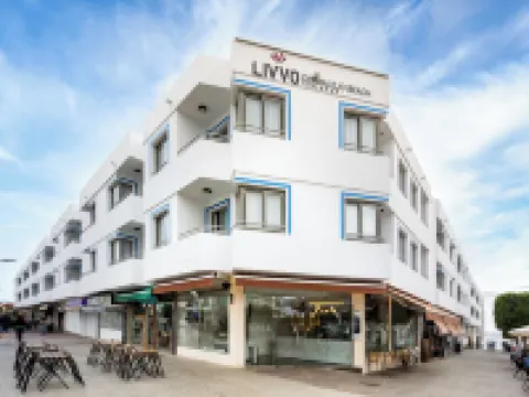 ホテル リブヴォ コラレホ ビーチ マクソラタのホテル