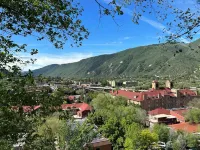 Stylish, modern downtown retreat, Unbeatable location w/ historic downtown views