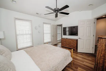 Spacious 4-bedroom townhome in charming Cary with WiFi, AC