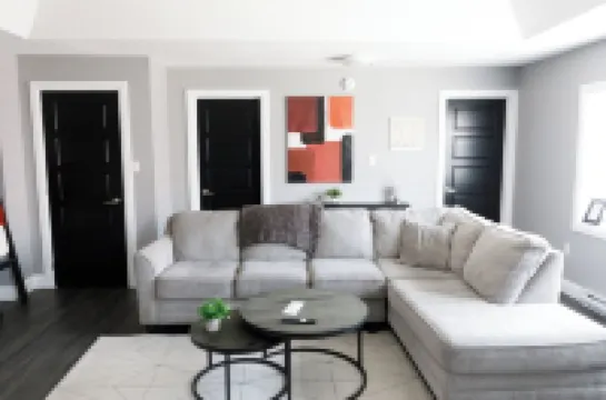 Berklee Suites of Stratford- Private 2 Bedroom Suite