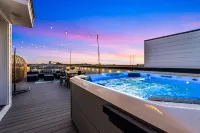 Downtown Nashville Hot Tub Game Room Karaoke