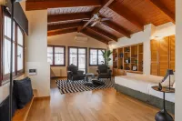 Ma Maison Downtown Villa N°8, Indoor Heated Pool