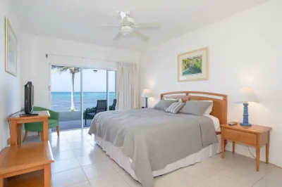 Right on the Beach! Ground Floor 2BD/2BA Condo at Castaways Cove in the East End