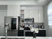 Luxe 1 Bedroom condo in sunny Montego Bay! 10 min drive to Beach!