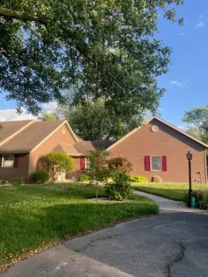 Charming 3-bedroom house in tranquil Greenville with WiFi, AC, and game room.