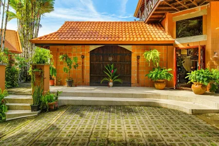 Experience the Pure Life in the Private Jungle Paradise of Ojochal