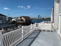 Fully Renovated Bay View Beach House