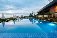 Onederz Sihanoukville - piscina