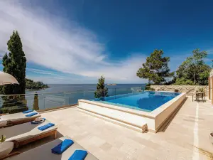 Villa Malo More