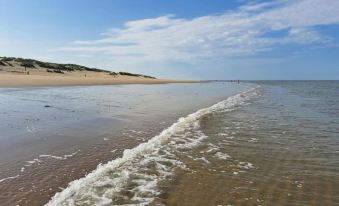 Detached Single Story Holiday Home Near the Sea