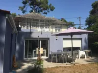 Listed house 5 min walk from beach and shops Hotels in Jard-sur-Mer