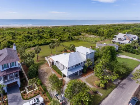 Sullivan's Island 5 Bdrms/4 Baths