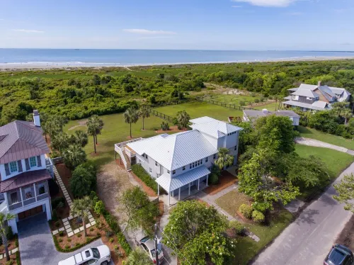 Sullivan's Island 5bd/4ba July 5th and 19th week open due