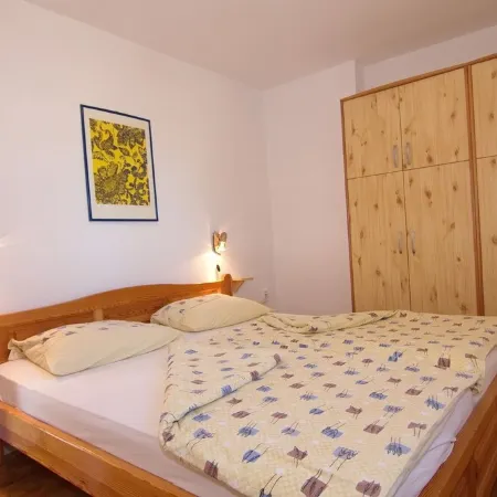 Large apartment just 300m from the beach in Porec