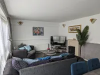 Superb 3 BR Flat in Stafford. Close to Stafford Hospital & Town Center