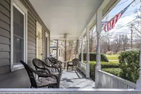 Spacious 4-bedroom vacation home steps to Keuka Lake