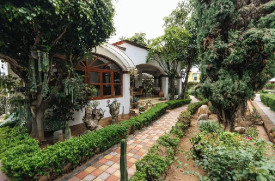 Oaxaca Bungalow in Resort/Compound Setting/"La Escuelita"/Bule Villas