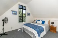Modern and Spacious Apartment in Tamahere Country Living Zone Hotel a Tamahere