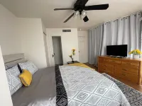 Charming 2-bedroom apartment with WiFi, AC in fabulous Phoenix Hotels in Alhambra