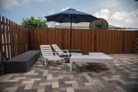 Stylish 2BR 1Bath APT with Pool and Deck, a stone's throw from St. Lawrence Gap. Hotel a 