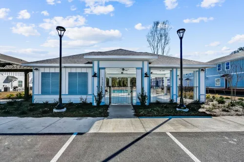 LUXURY TOWNHOME NEAR DOWNTOWN AND PENSACOLA BEACH Hotels in Ferry Pass